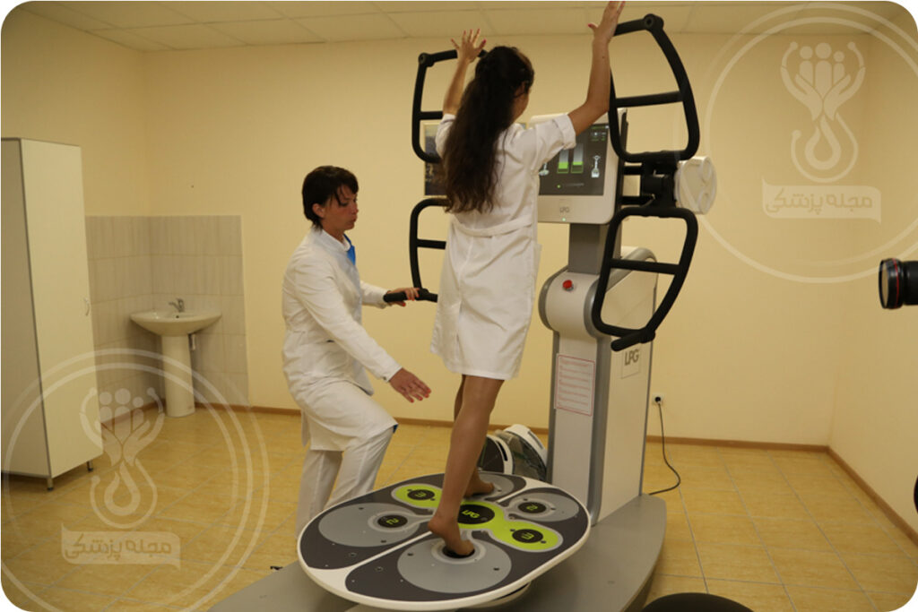 استفاده از دستگاه شبیه ساز ورزش سه بعدی تحت نظر پزشک