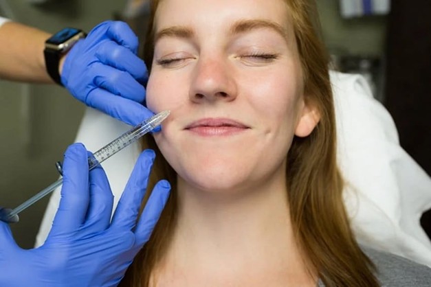 آیا بعد از تزریق ژل صورت کبود می شود؟