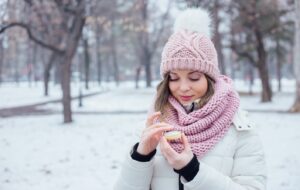 روش های مراقبت در برابر خشکی پوست در فصل زمستان